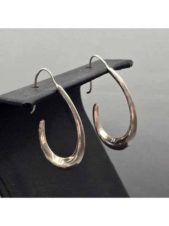 Unbranded Jewelry - Vintage Sterling Silver Etched J Hoop Earrings Puffy Tapered Dangle 1.25"
